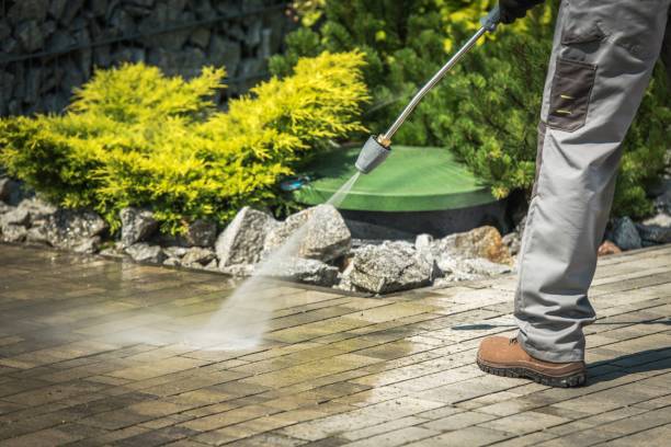 Best Sign and Awning Cleaning  in Stratford, WI